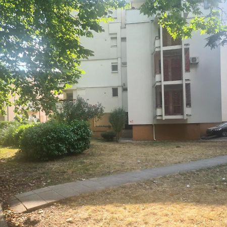 City Mid Mostar Apartment Bagian luar foto